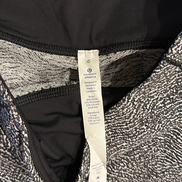 Lululemon. Run it out tight - Picture 4 of 4
